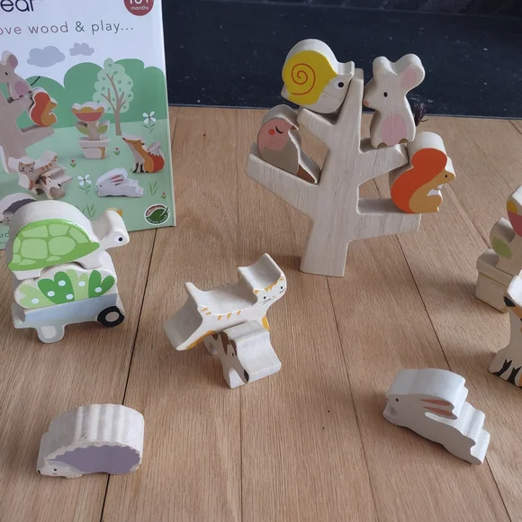 Tender Leaf Stacking Garden Friends Wooden Play Set - Natural & Green - Picture 2 of 4